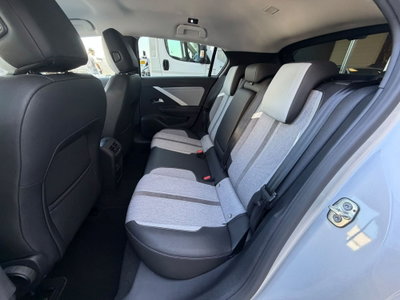 Opel Astra 1.5 Turbo Diesel 130 CV AT8 Business Elegance (14)