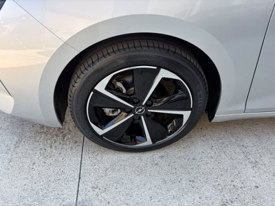 Opel Astra 1.5 Turbo Diesel 130 CV AT8 Business Elegance (5)