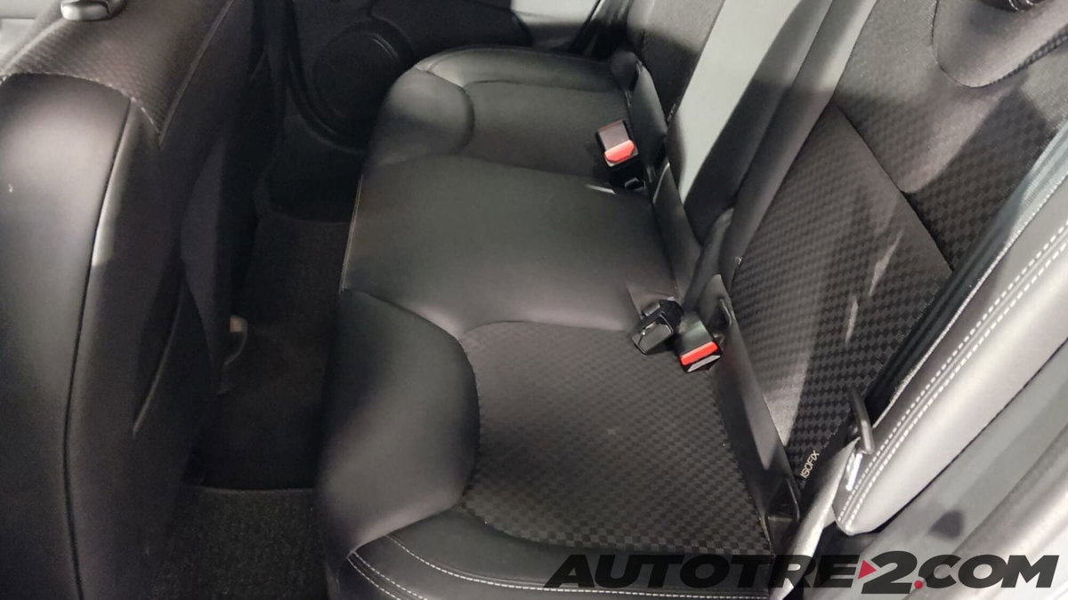 Renault Clio TCe 12V 90 CV GPL 5 porte Moschino Zen (10)