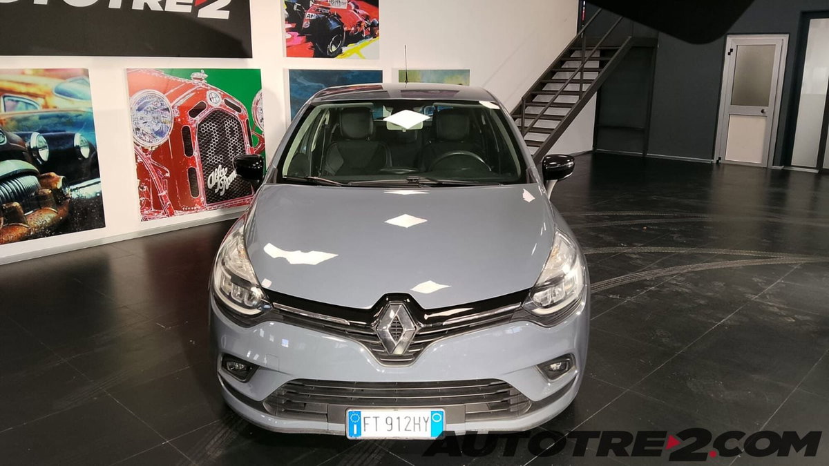 Renault Clio TCe 12V 90 CV GPL 5 porte Moschino Zen (2)