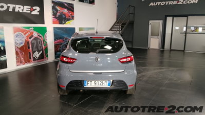 Renault Clio TCe 12V 90 CV GPL 5 porte Moschino Zen (4)