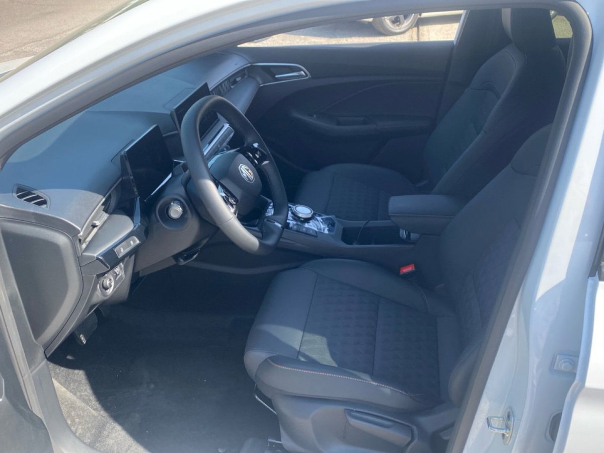 Mg MG3 1.5 hybrid+ Luxury auto (17)