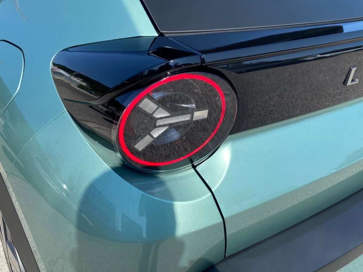 Lancia Ypsilon 100 (10)