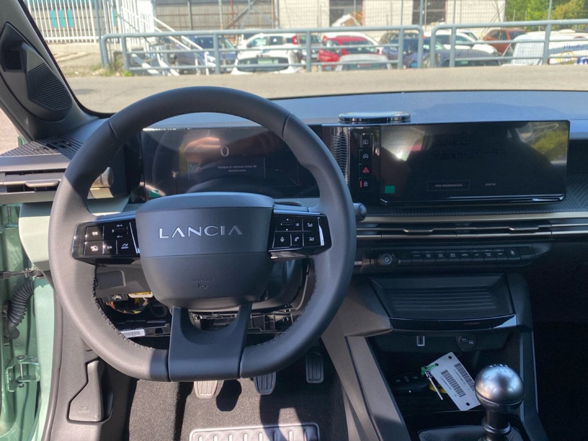 Lancia Ypsilon 100 (18)