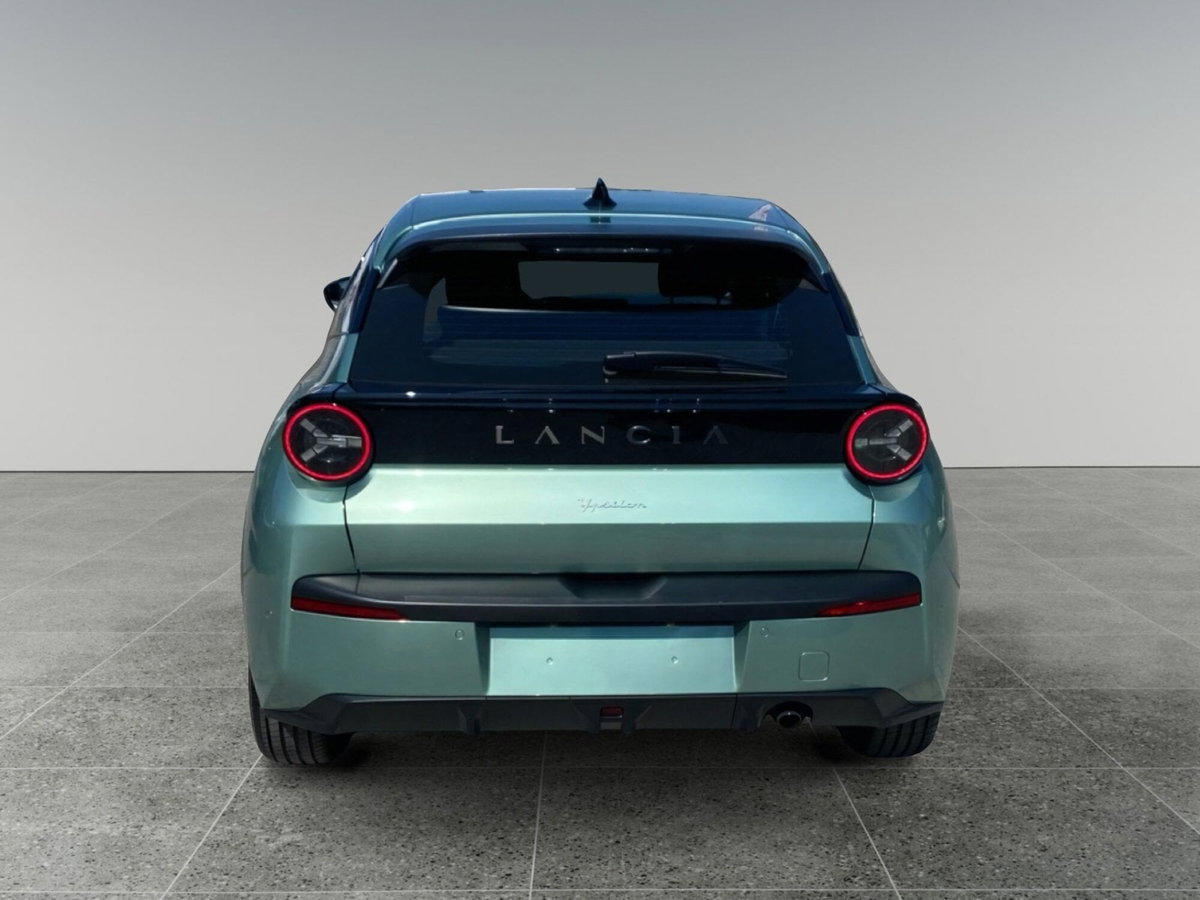 Lancia Ypsilon 100 (4)