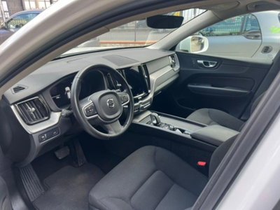 Volvo XC60 B4 automatico Core (10)