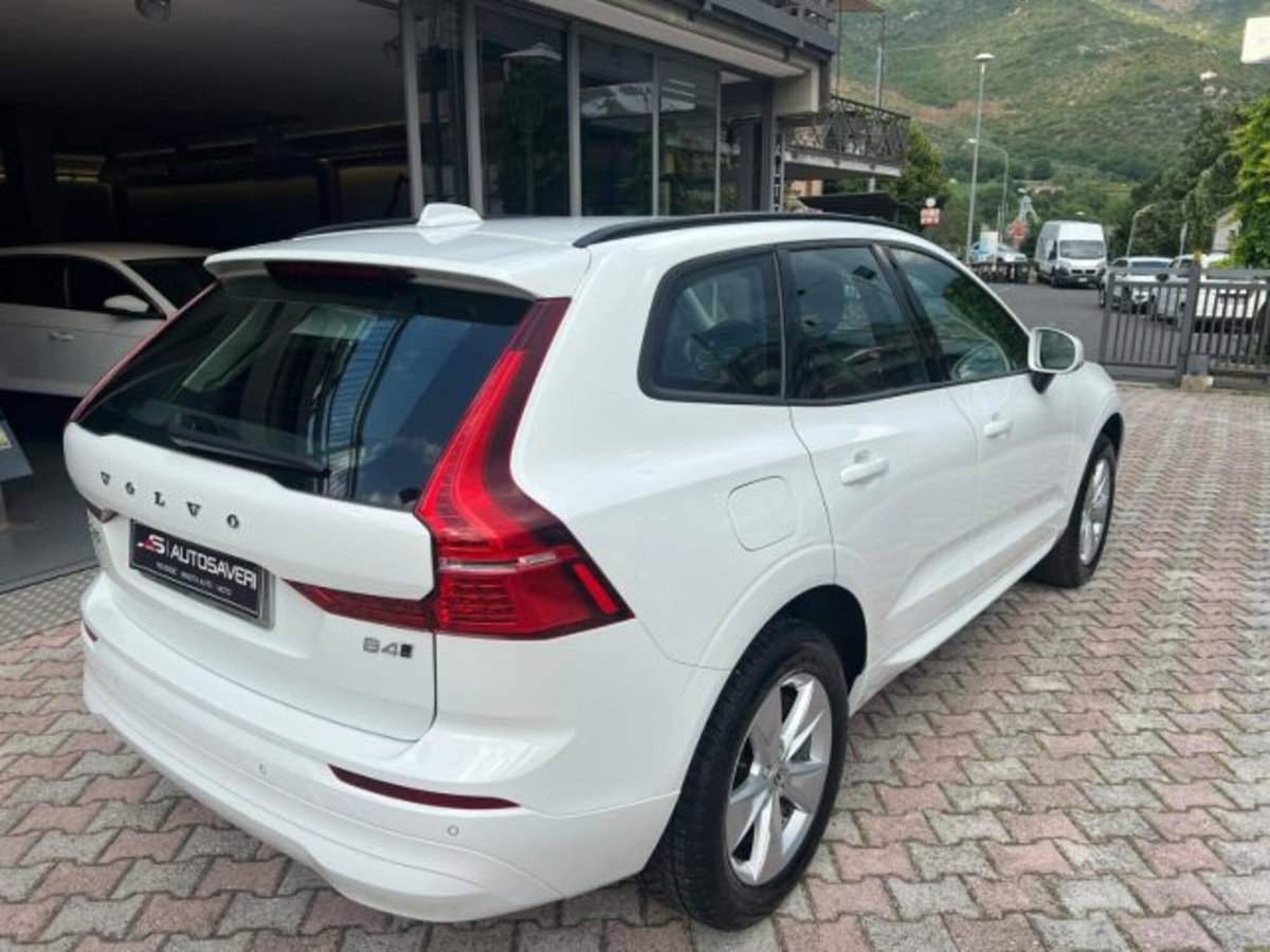 Volvo XC60 B4 automatico Core (2)