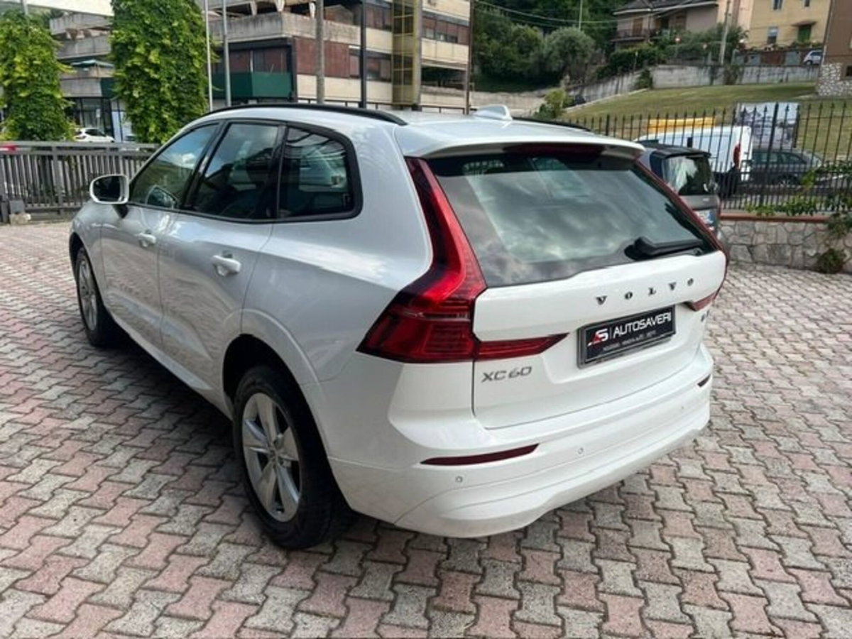 Volvo XC60 B4 automatico Core (3)