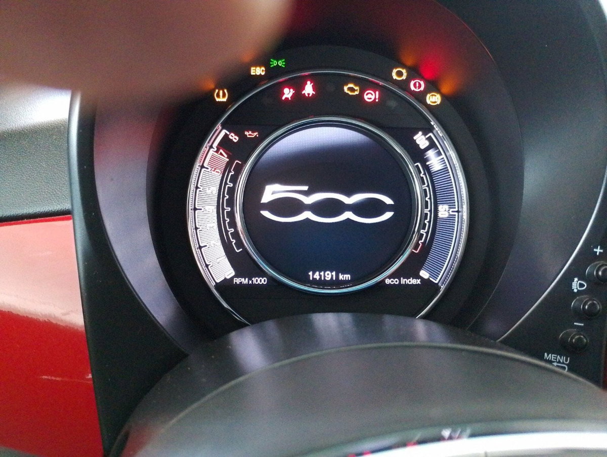 Fiat 500 1.0 Hybrid Red (16)