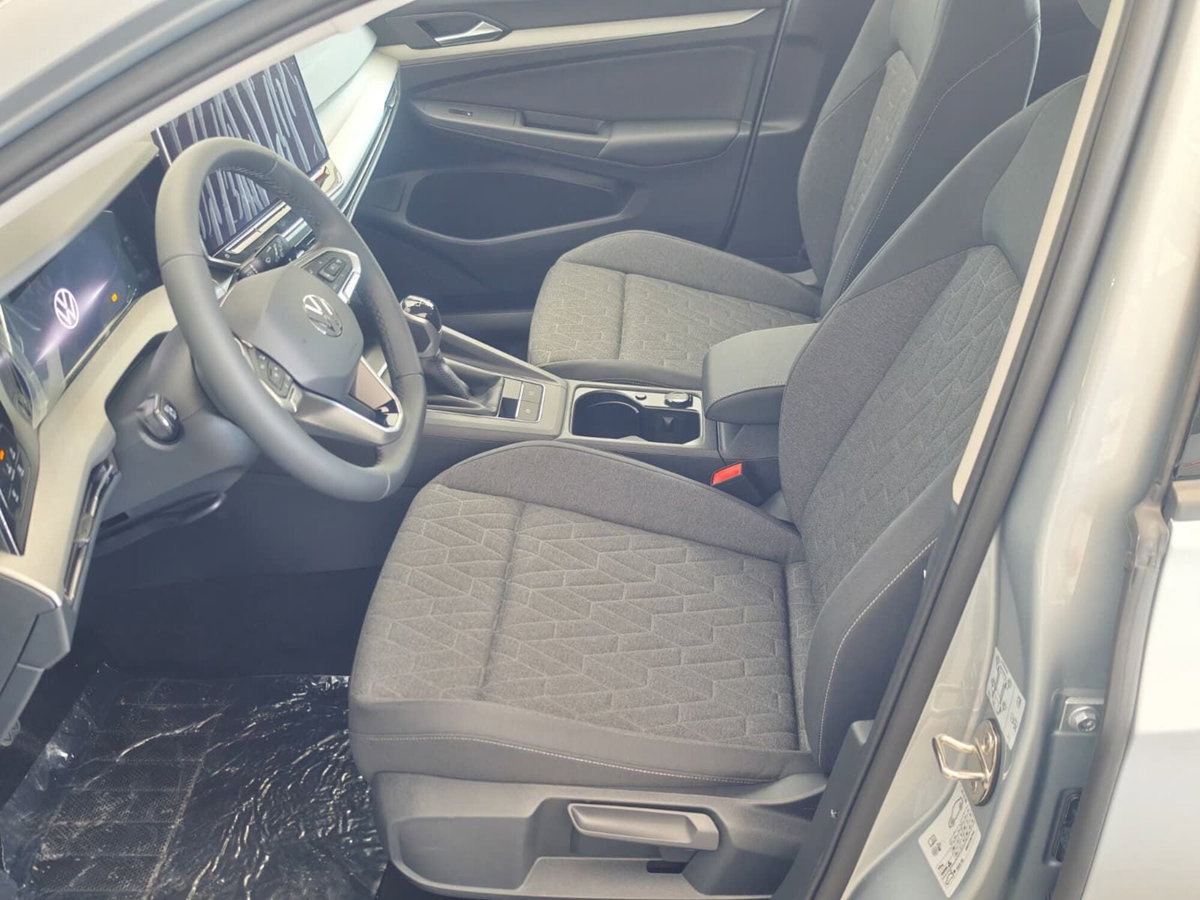 Volkswagen Golf 2.0 TDI SCR Life (6)