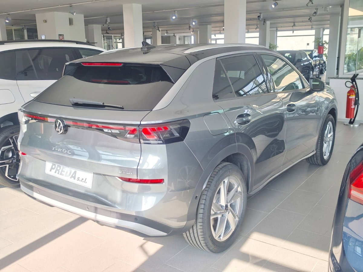 Volkswagen T-Roc 1.5 etsi Style 115cv dsg (5)