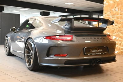 Porsche 911 Coupé 3.8 GT3 (3)