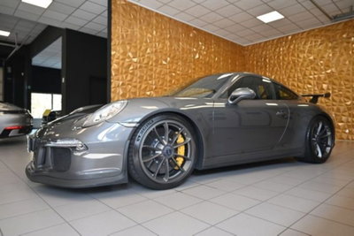 Porsche 911 Coupé 3.8 GT3 (8)