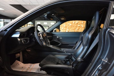 Porsche 911 Coupé 3.8 GT3 (9)