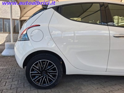 Lancia Ypsilon 1.0 FireFly 5 porte S&S Hybrid Ecochic Silver (10)