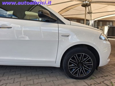 Lancia Ypsilon 1.0 FireFly 5 porte S&S Hybrid Ecochic Silver (11)