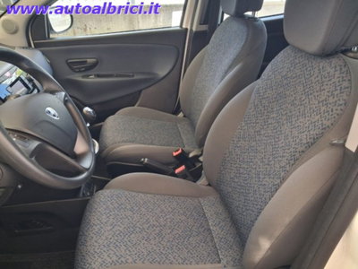 Lancia Ypsilon 1.0 FireFly 5 porte S&S Hybrid Ecochic Silver (15)