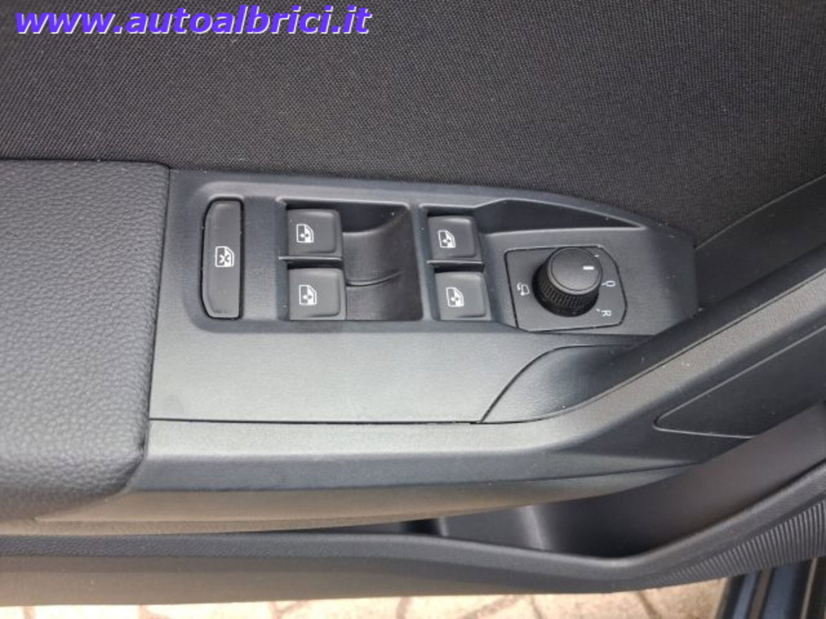 SEAT Ibiza 1.0 EcoTSI 115 CV DSG 5 porte FR (13)
