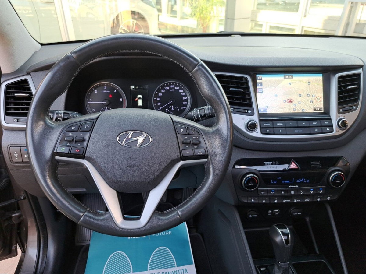 Hyundai Tucson 1.7 CRDi DCT XPossible (12)