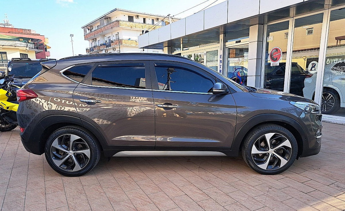 Hyundai Tucson 1.7 CRDi DCT XPossible (6)