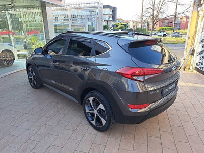 Hyundai Tucson 1.7 CRDi DCT XPossible (9)