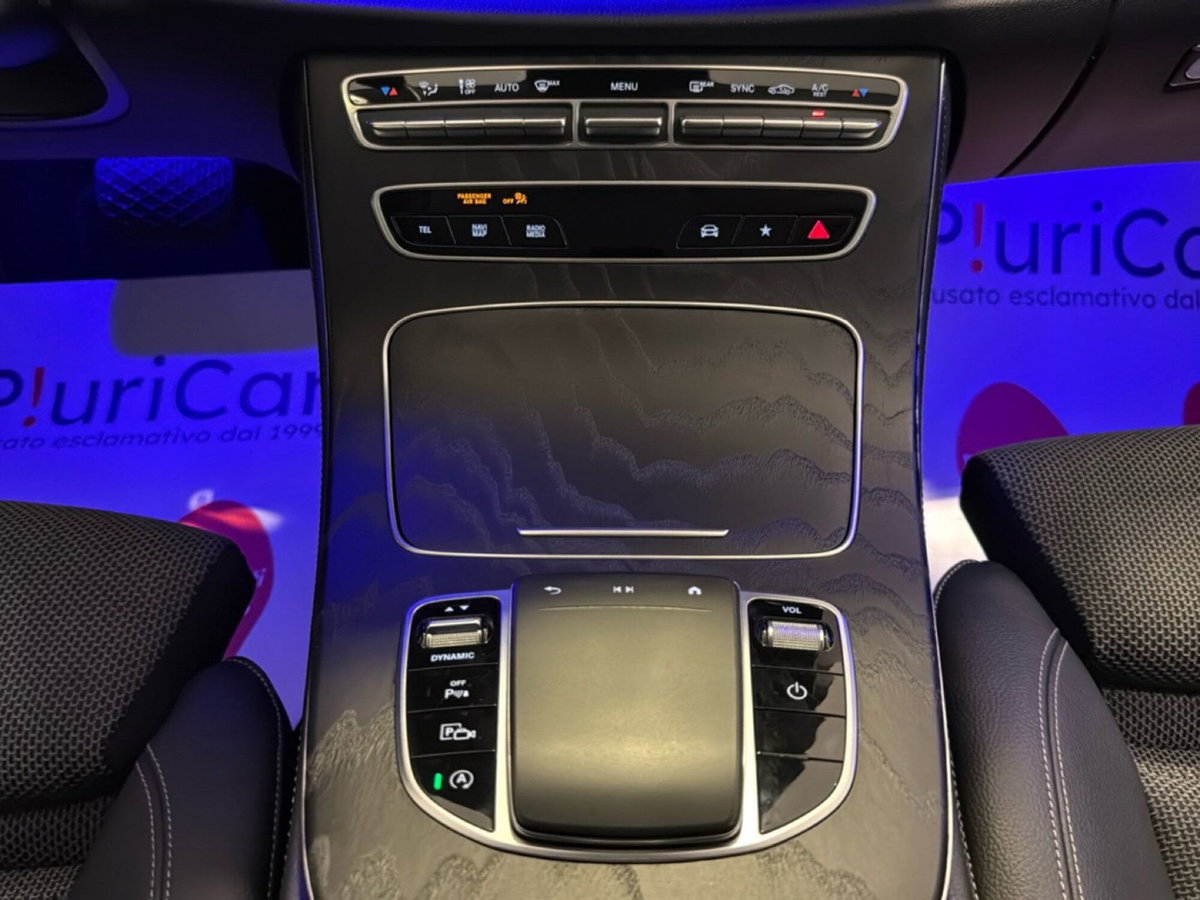 Mercedes-Benz Classe E 220 d Auto Sport (13)