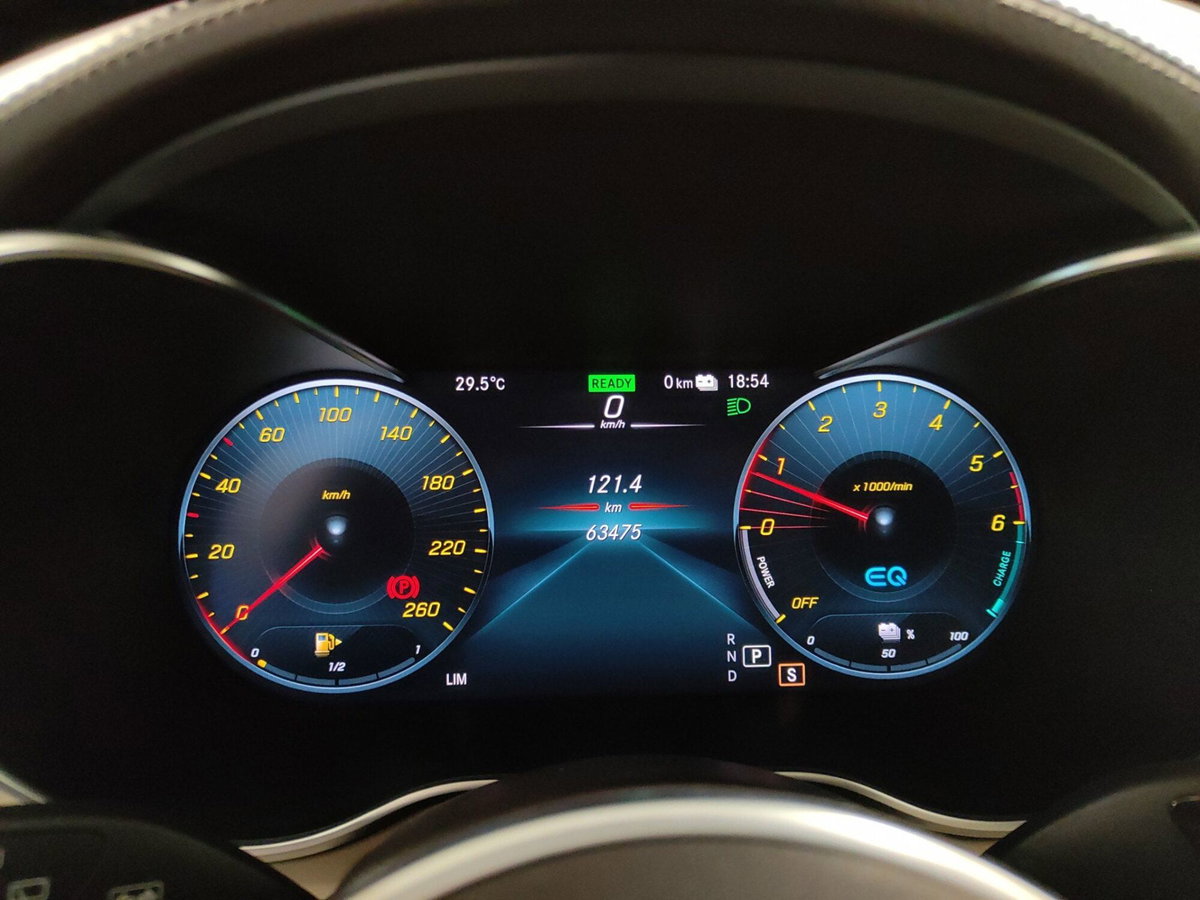 Mercedes-Benz GLC SUV 300 de 4Matic Plug-in hybrid Sport (11)
