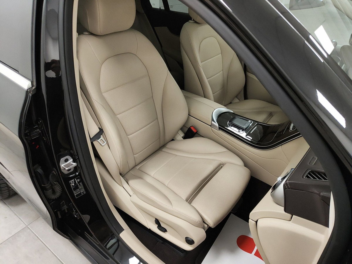 Mercedes-Benz GLC SUV 300 de 4Matic Plug-in hybrid Sport (5)
