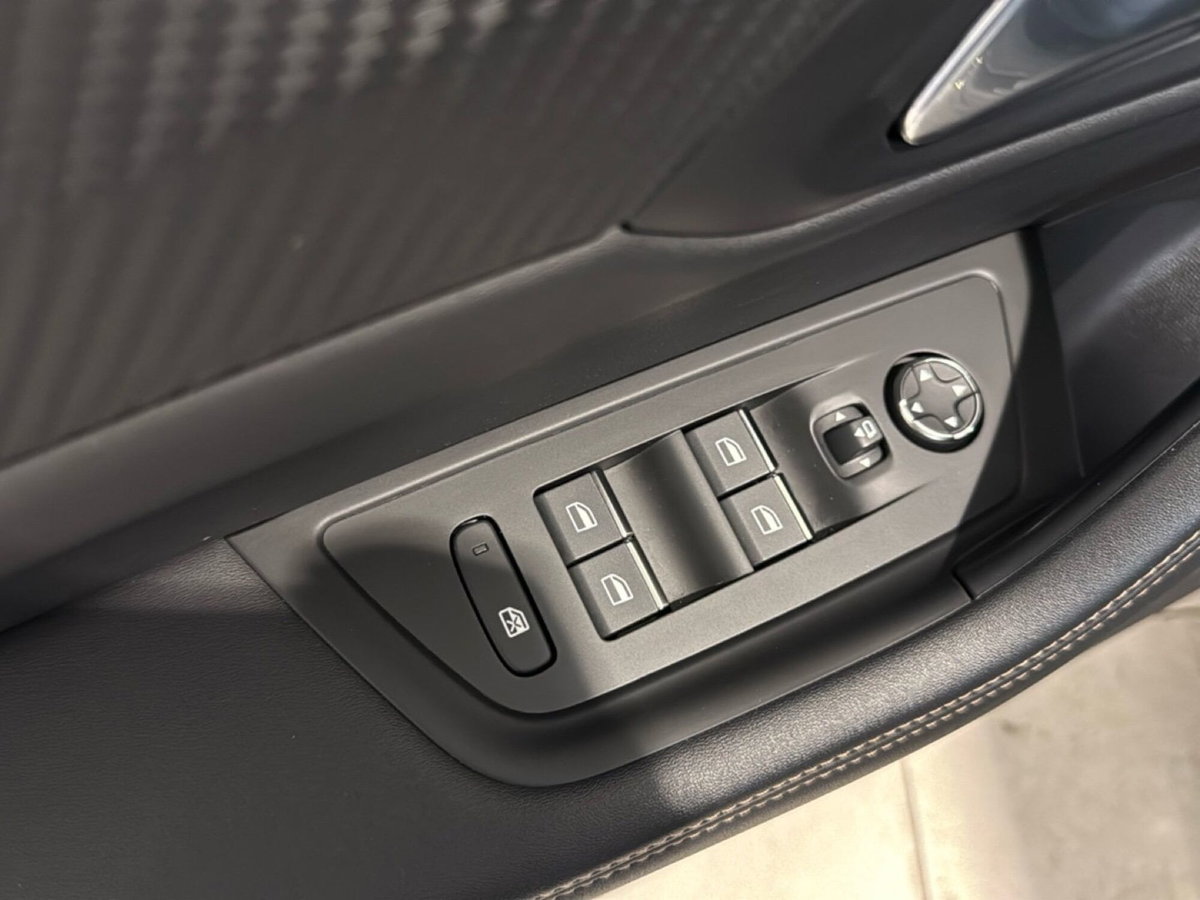 Peugeot 508 SW Plug-in Hybrid 225 e-EAT8 GT Line (19)