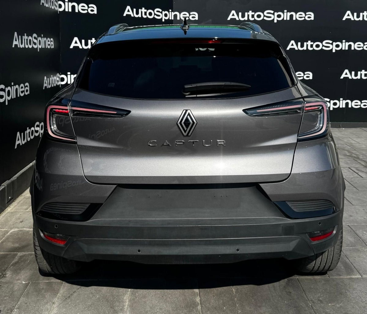Renault Captur 1.0 eco-g Techno 100cv (4)