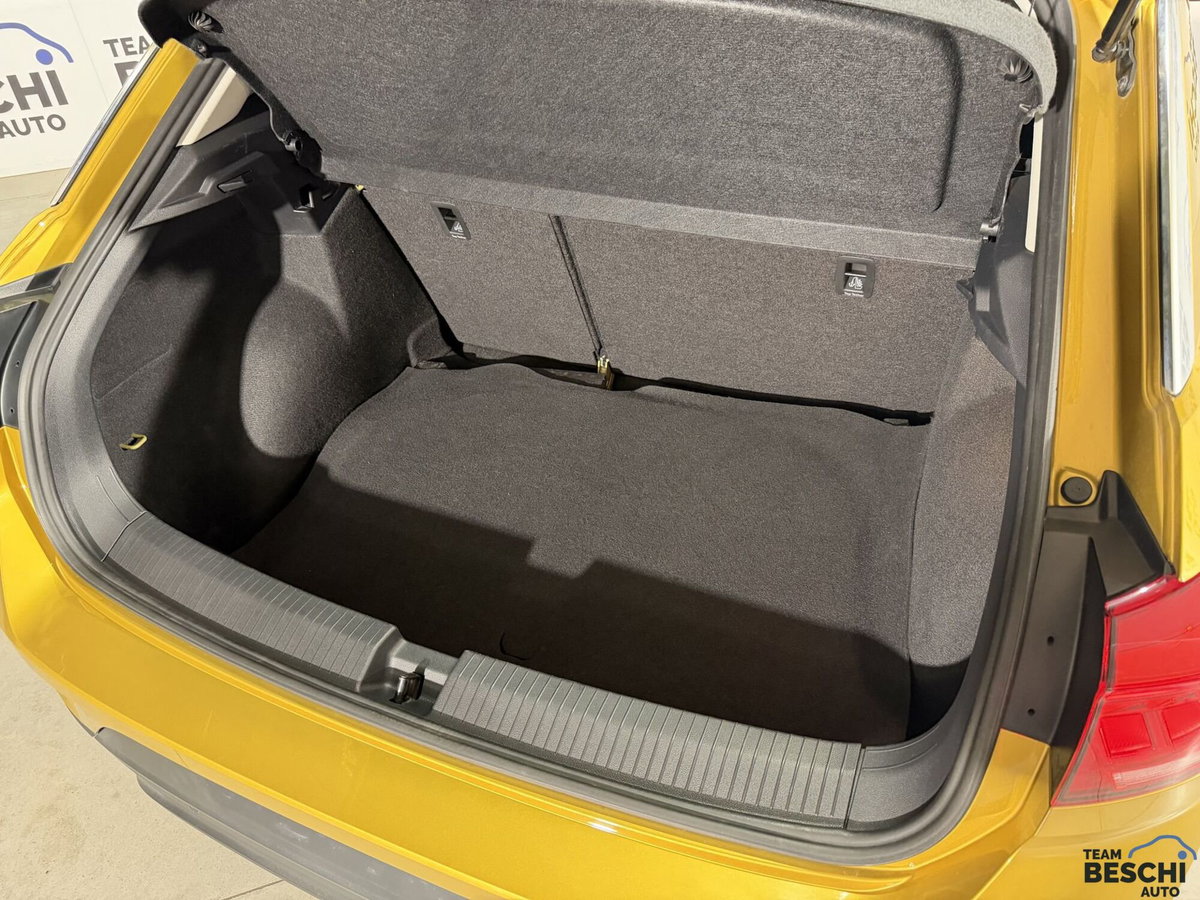 Volkswagen T-Roc 2.0 tdi Life 115cv (6)