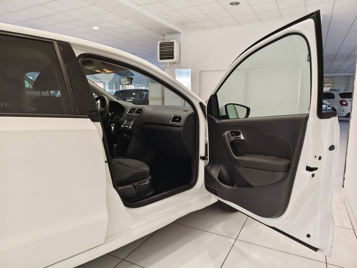 Volkswagen Polo 1.2 70 CV 5p. Comfortline (10)