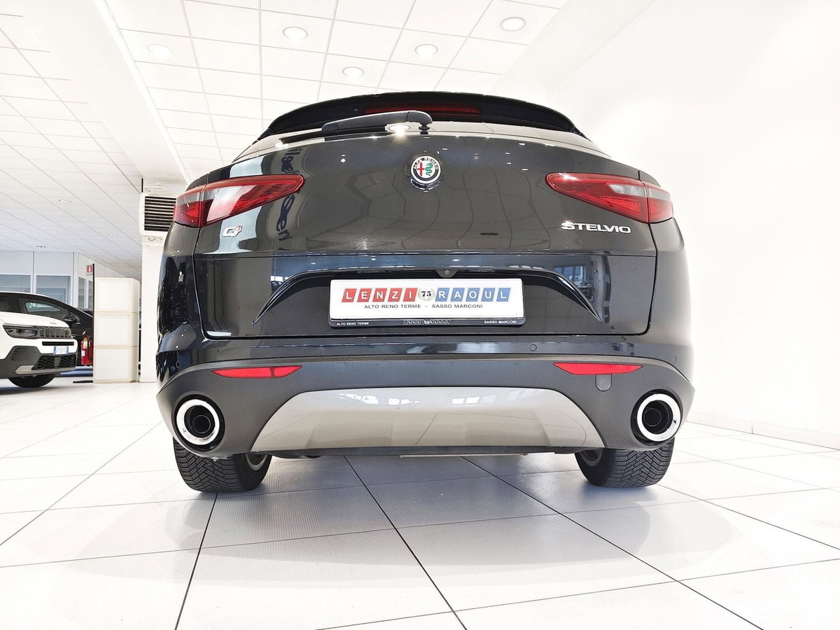 Alfa Romeo Stelvio Stelvio 2.2 Turbodiesel 210 CV AT8 Q4 Executive (13)