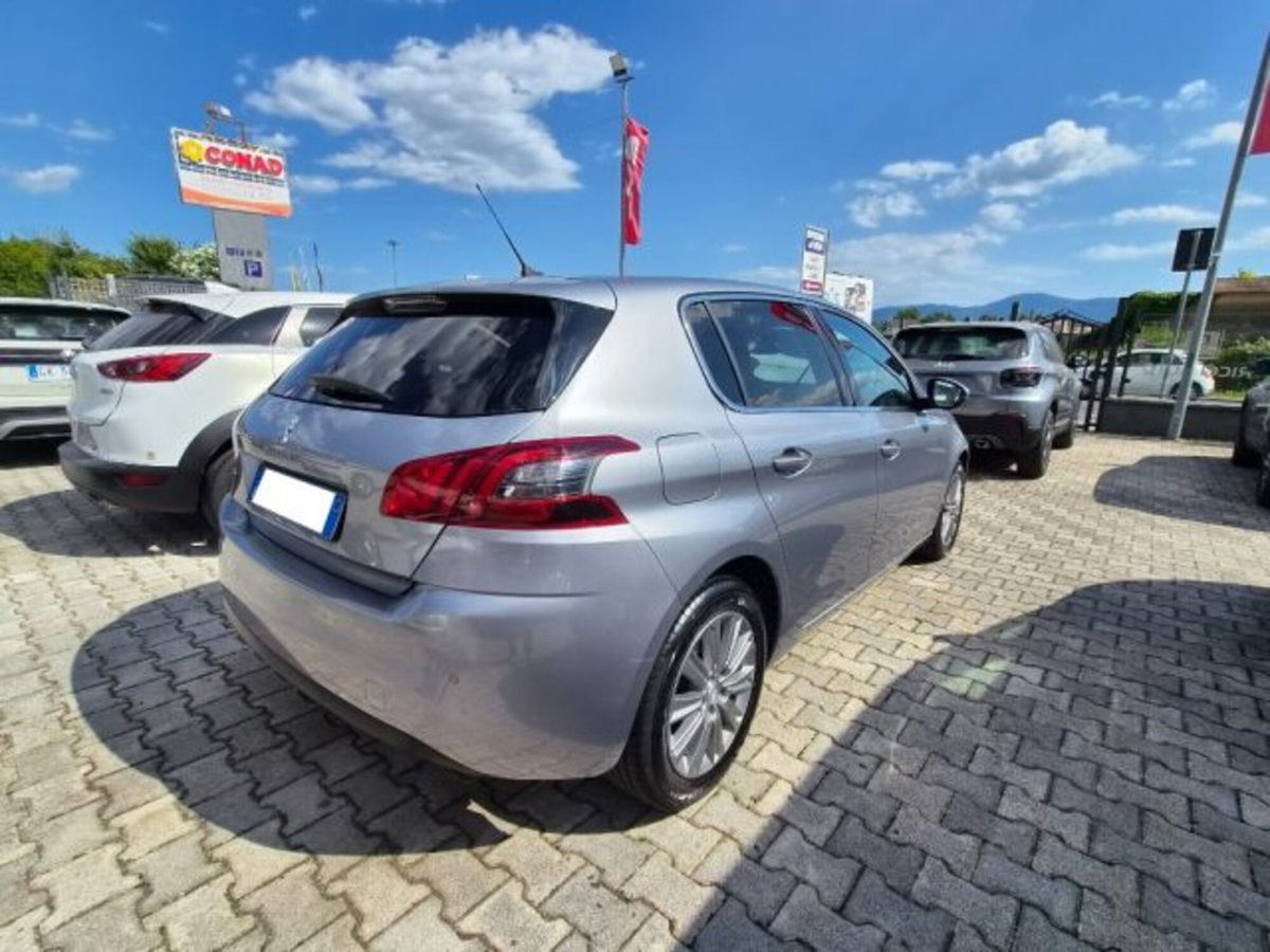 Peugeot 308 PureTech Turbo 130 S&S Allure Pack (5)