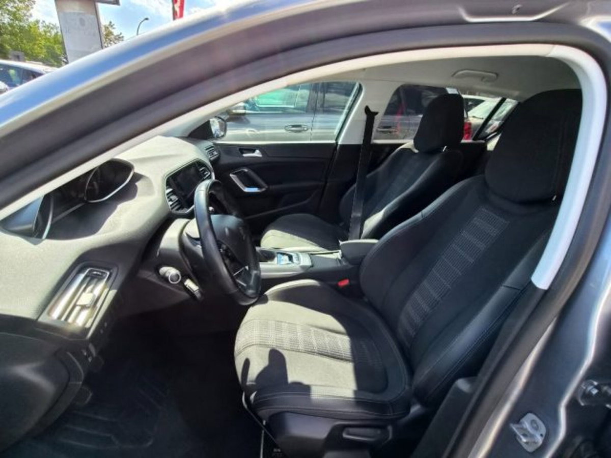 Peugeot 308 PureTech Turbo 130 S&S Allure Pack (7)