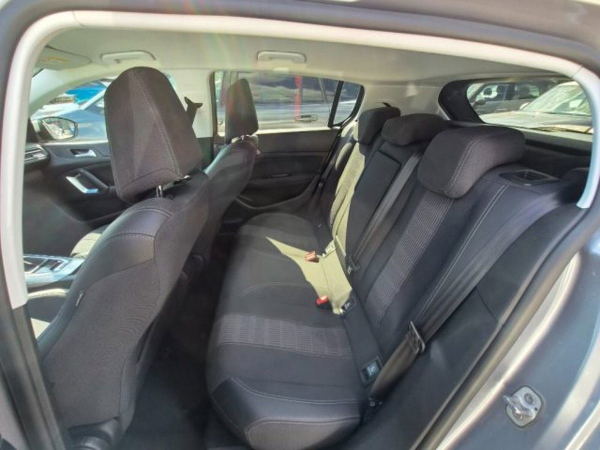 Peugeot 308 PureTech Turbo 130 S&S Allure Pack (8)