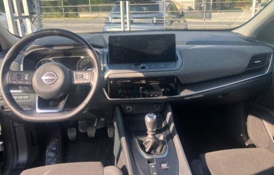 Nissan Qashqai 1.3 mhev Acenta 2wd 140cv (10)