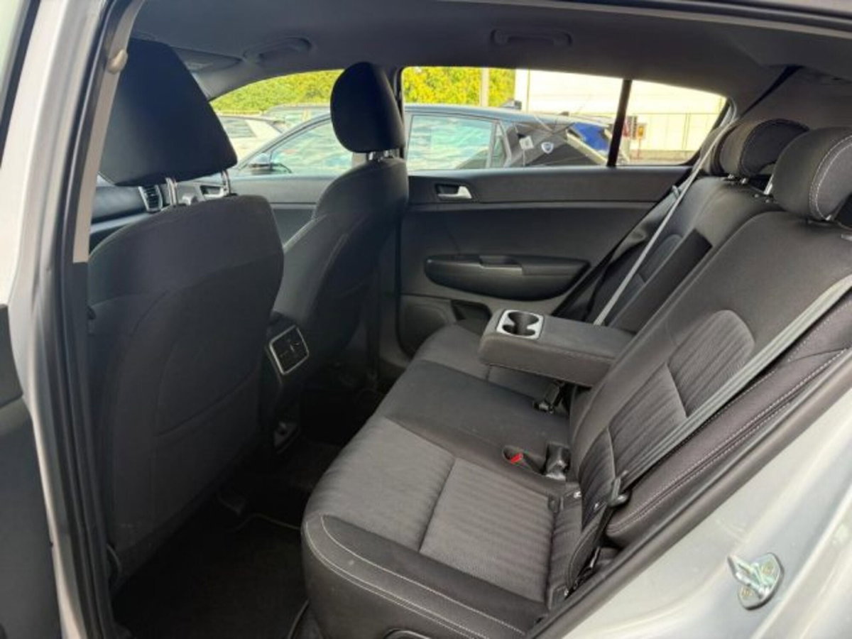 Kia Sportage 1.6 CRDI 136 CV DCT7 2WD Mild Hybrid Style (13)