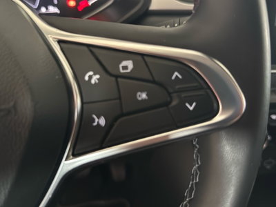 Renault Captur Full Hybrid E-Tech 145 CV Evolution (18)