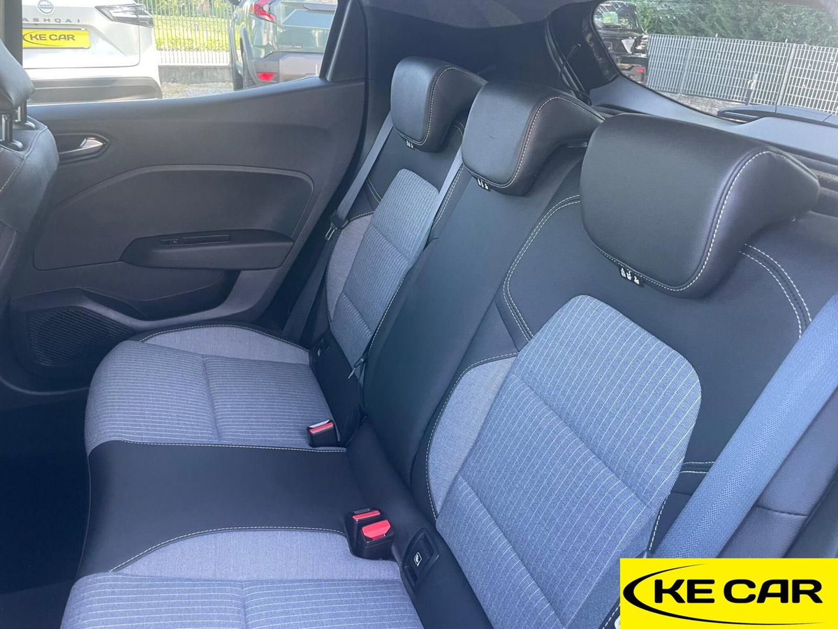 Renault Clio TCe 90 CV 5 porte Techno (11)