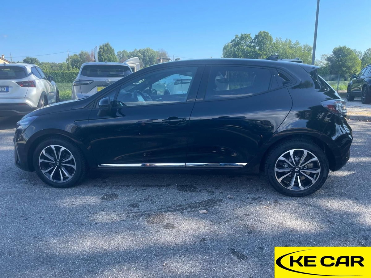 Renault Clio TCe 90 CV 5 porte Techno (3)