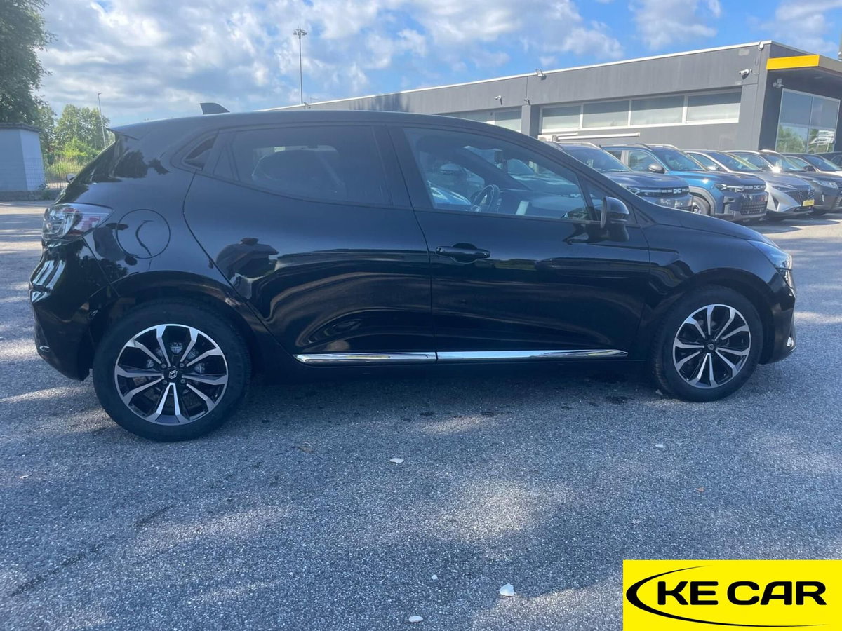 Renault Clio TCe 90 CV 5 porte Techno (7)