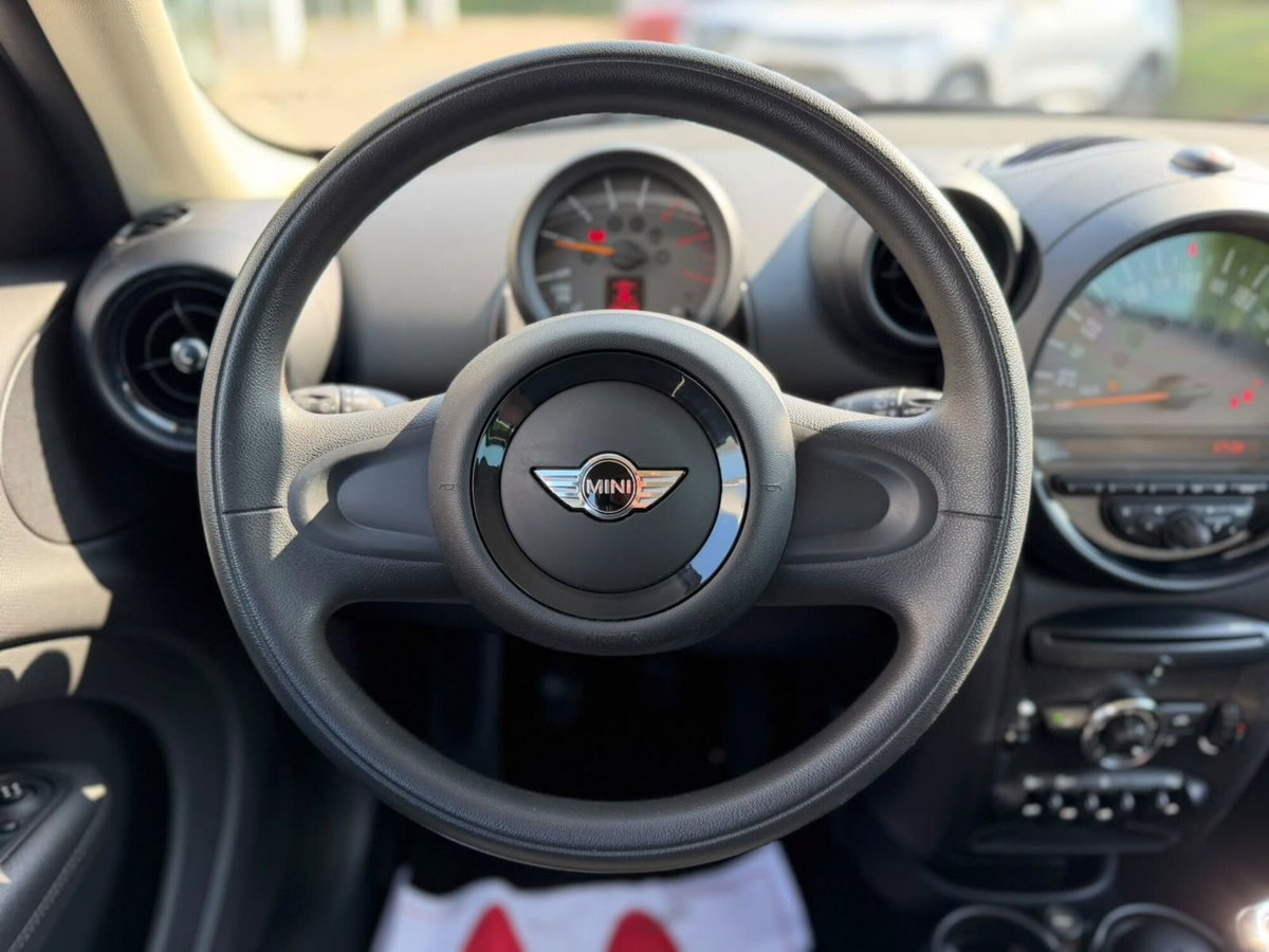 MINI Mini Countryman 1.6 Cooper D Business Countryman (14)