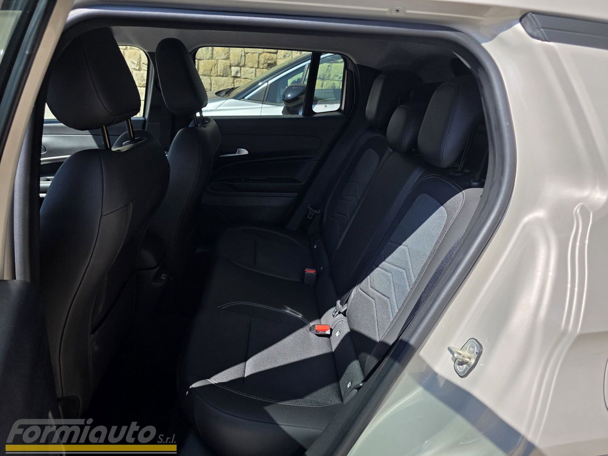Jeep Avenger 1.2 turbo Summit fwd 100cv (12)