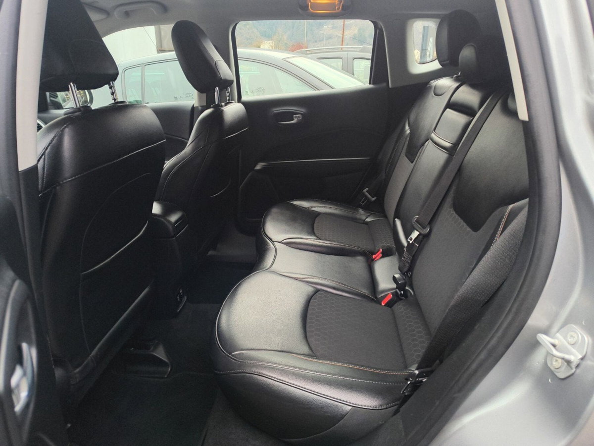 Jeep Compass 2.0 Multijet II 4WD Limited (14)