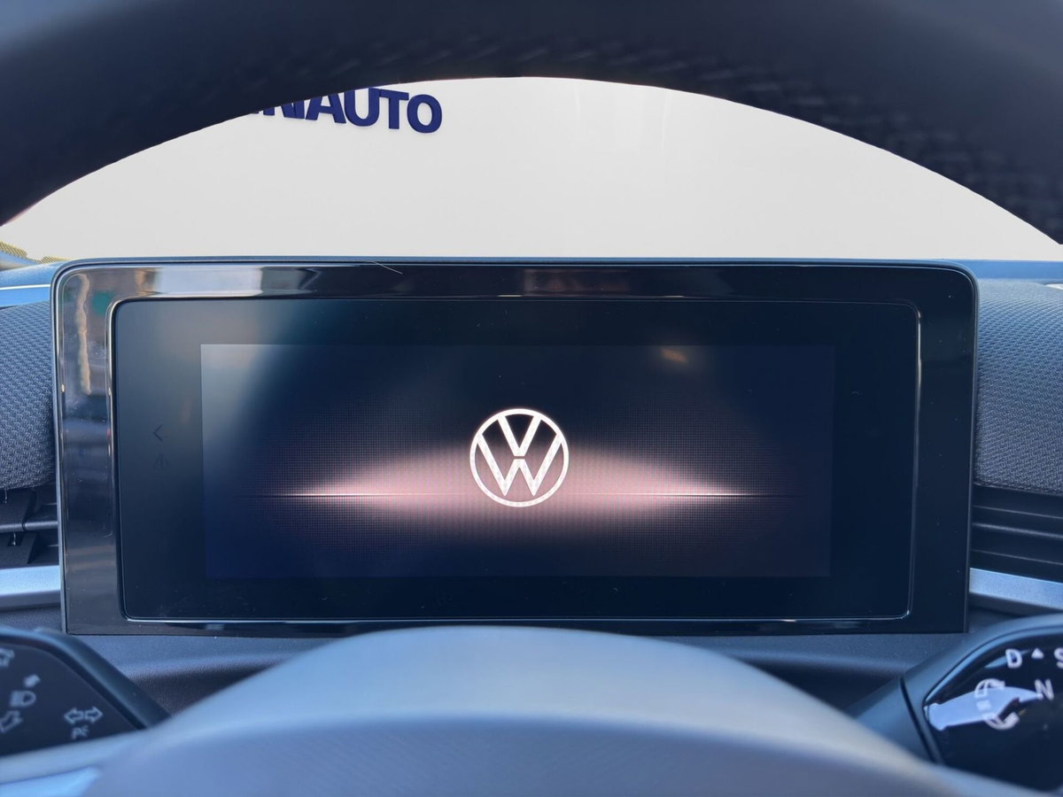 Volkswagen T-Roc 1.5 etsi R-Line 150cv dsg (12)