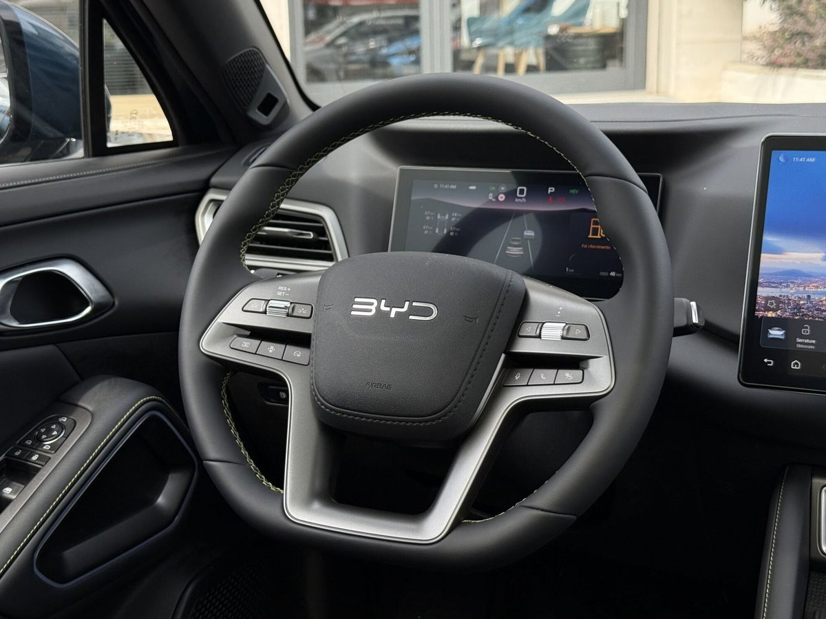 Byd Atto 2 DM-i 1.5 phev Boost 212cv (12)