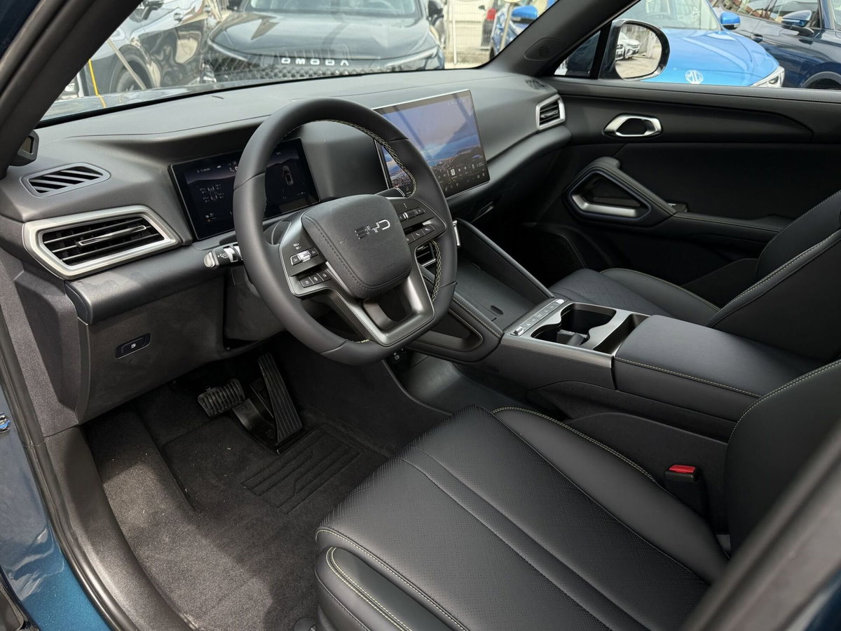 Byd Atto 2 DM-i 1.5 phev Boost 212cv (8)