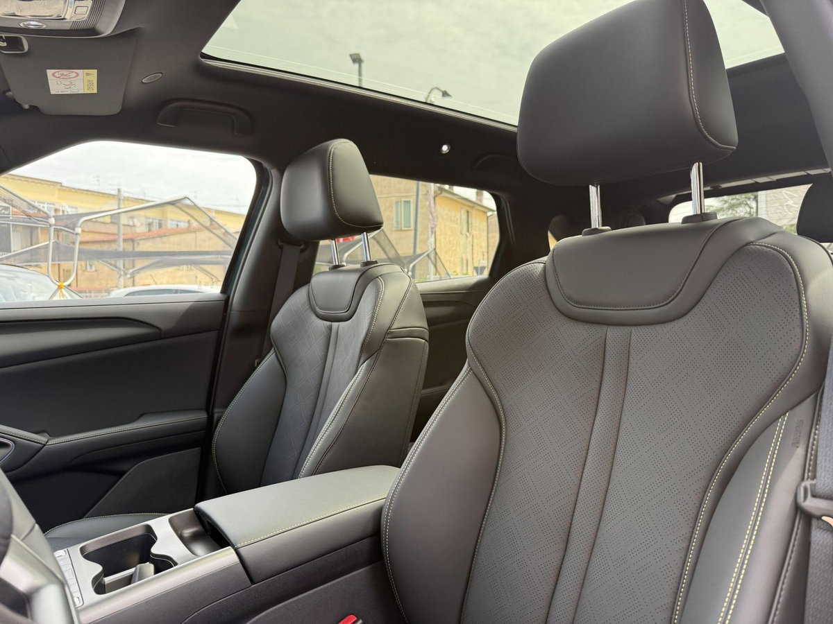 Byd Atto 2 DM-i 1.5 phev Boost 212cv (9)