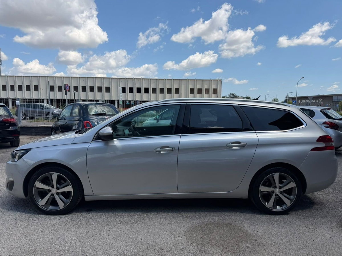 Peugeot 308 SW BlueHDi 120 S&S EAT6 GT Line (8)